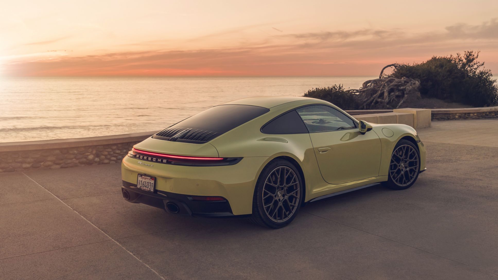 2025 911 Carrera S