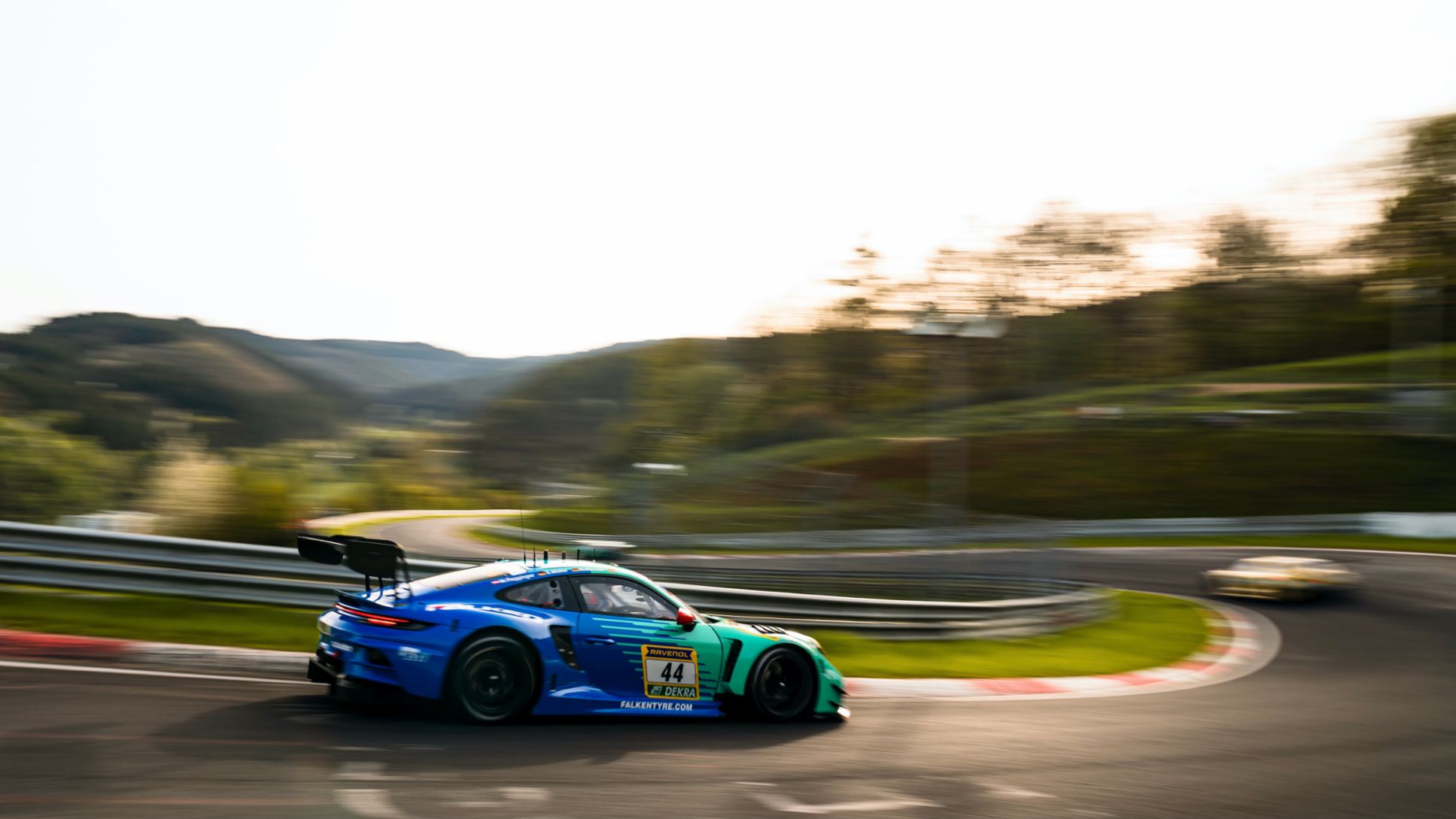 Porsche 911 GT3 R, Falken Motorsports (#44), Tim Heinemann (D), Nico Menzel (D), Martin Ragginger (A), Sven M&uuml;ller (D), 24-Rennen, N&uuml;rburgring, Deutschland, 2024, Porsche AG
