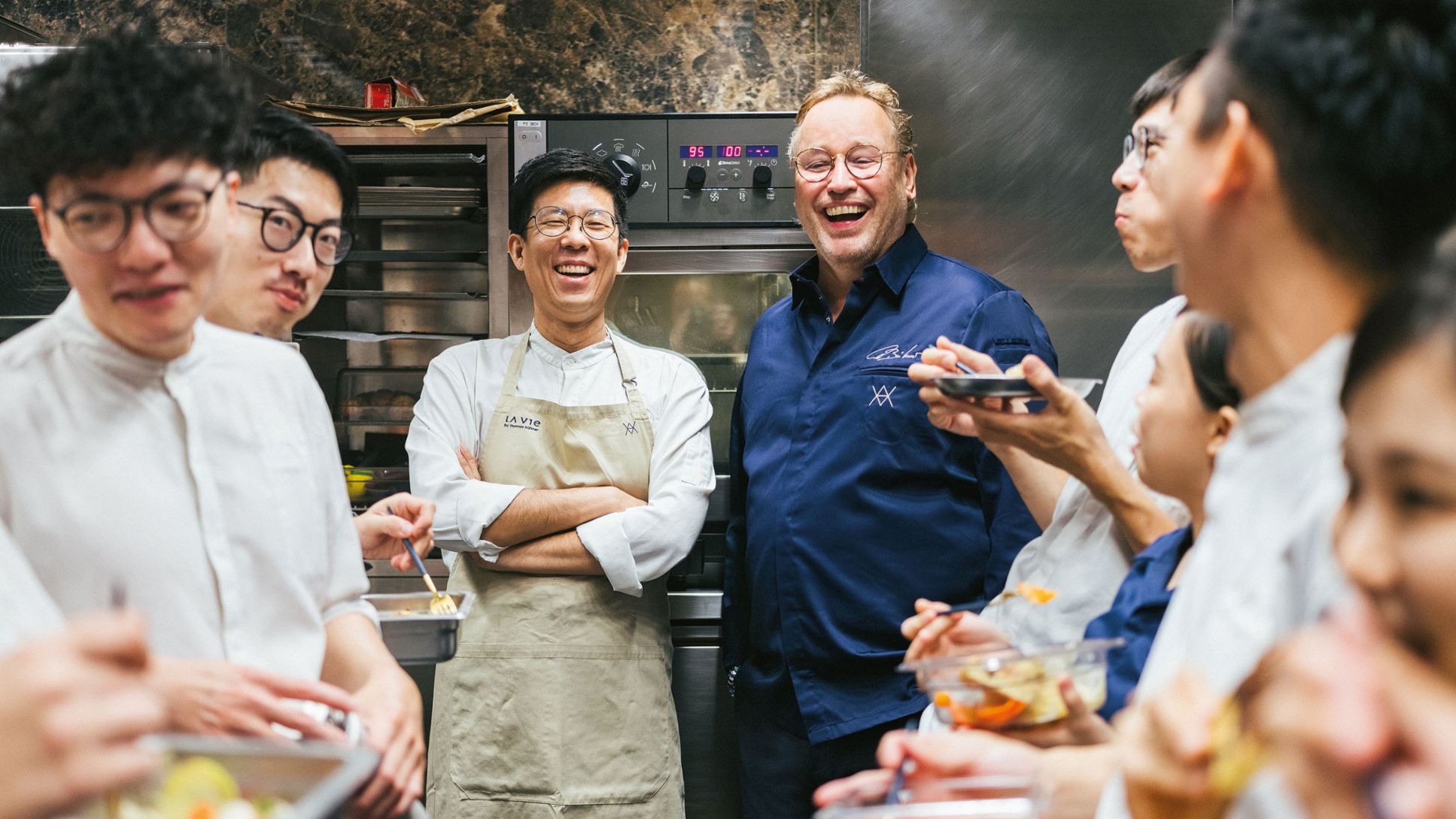 Xavier Yeung, Thomas B&uuml;hner (l-r), La Vie by Thomas B&uuml;hner, Taipei, Taiwan, 2024, Porsche AG