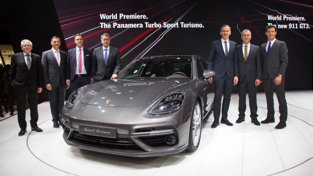 Uwe-Karsten Städter, Member of the Executive Board, Procurement, Michael Steiner, Member of the Executive Board, Research and Development, Lutz Meschke, Member of the Executive Board, Finance and IT, Detlev von Platen, Member of the Executive Board, Sales and Marketing, Oliver Blume, Chairman of the Executive Board of Porsche AG, Albrecht Reimold, Member of the Executive Board, Production and Logistics, and Mark Webber, Porsche Brand Ambassador, l-r, Panamera Turbo Sport Turismo, Geneva International Motor Show, 2017, Porsche AG