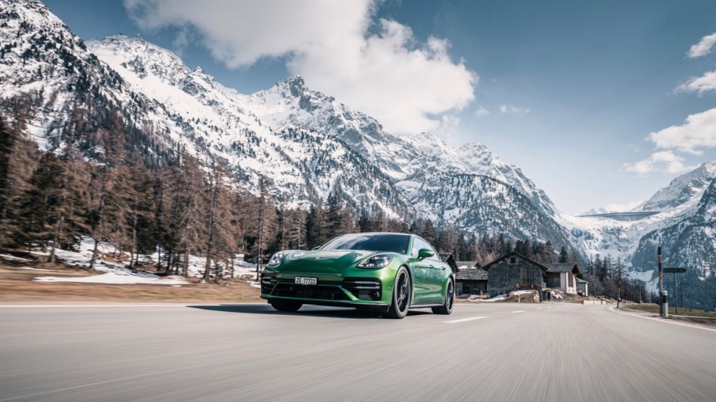Panamera Turbo S E-Hybrid, Maloja, 2021, Porsche Schweiz AG