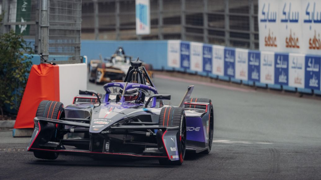 Pascal Wehrlein, Porsche 99X Electric (nº 1), 1ª carrera del E-Prix de Londres, 2025, Porsche AG