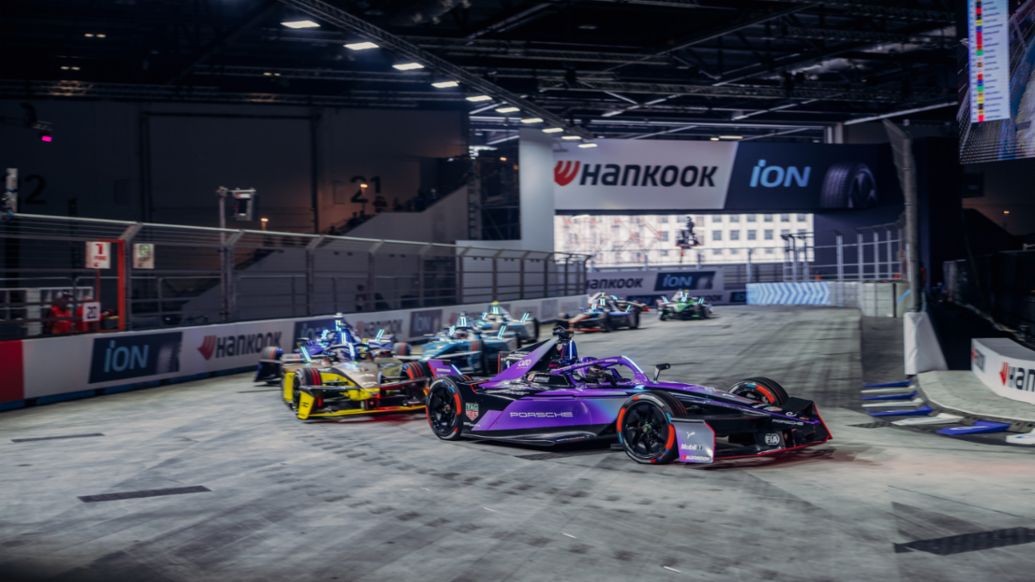 Pascal Wehrlein, Porsche 99X Electric (nº 1), 2ª carrera del E-Prix de Londres, 2025, Porsche AG