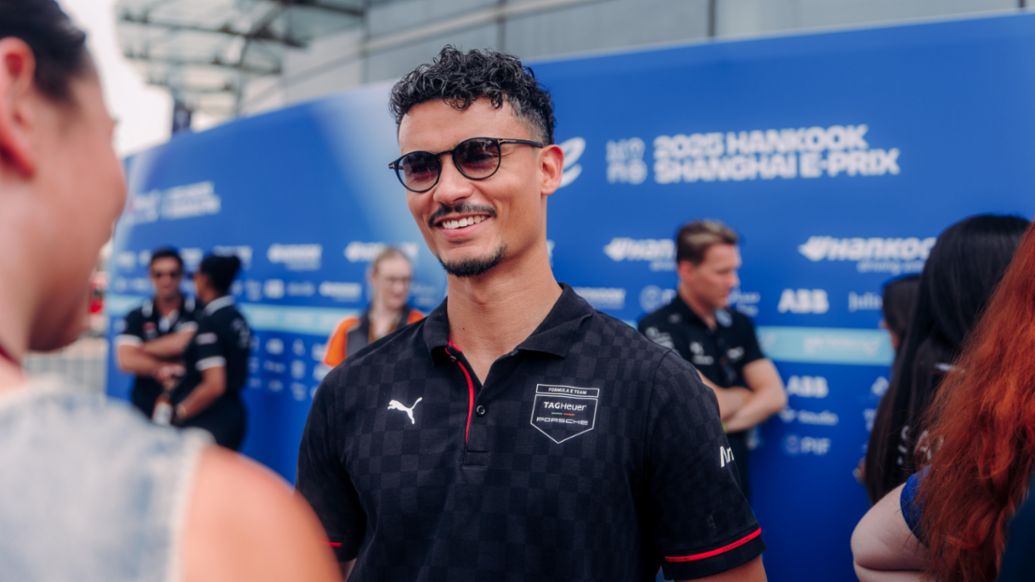 Pascal Wehrlein, piloto oficial del equipo TAG Heuer Porsche de F&oacute;rmula E, E-Prix de Shangh&aacute;i, 2025, Porsche AG