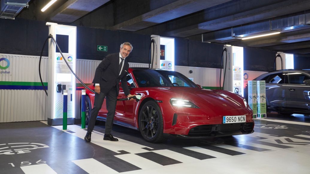 Tomás Villén, Director General de Porsche Ibérica, inauguración de la estación de carga rápida de Nuevos Ministerios, Madrid, 2025, Porsche Ibérica