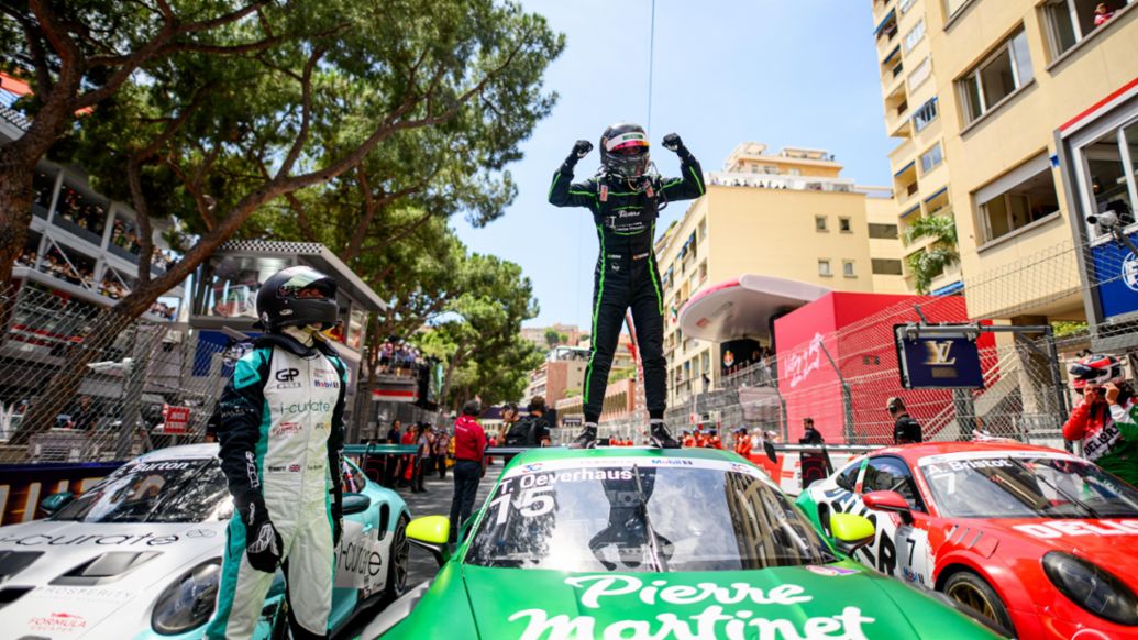 Gustav Burton (GB), Theo Oeverhaus (ALE) y Andrea Bristot (ITA) (i-d), Porsche Mobil 1 Supercup, M&oacute;naco, 2026, Porsche AG