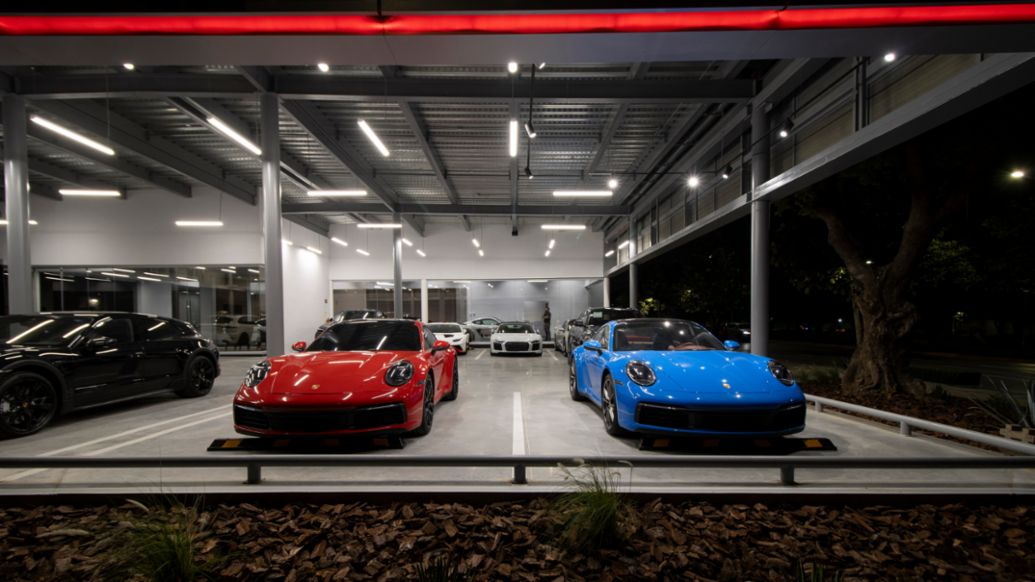 Porsche Approved Centre Monterrey, San Pedro Garza Garc&iacute;a, Monterrey, N.L., Porsche de M&eacute;xico