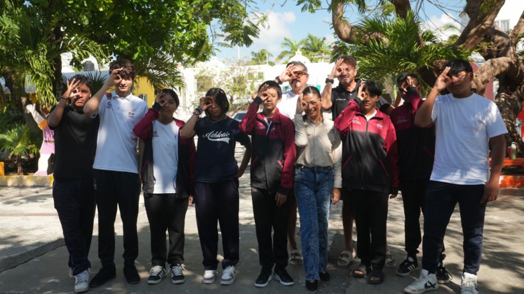 La campa&ntilde;a Ra&iacute;z Viva de Hurakaan Eco-T&aacute;ctica brinda apoyo a ni&ntilde;as, ni&ntilde;os y j&oacute;venes en situaci&oacute;n de riesgo y vulnerabilidad; Playa del Carmen, Quintana Roo, Porsche de M&eacute;xico, 2026.