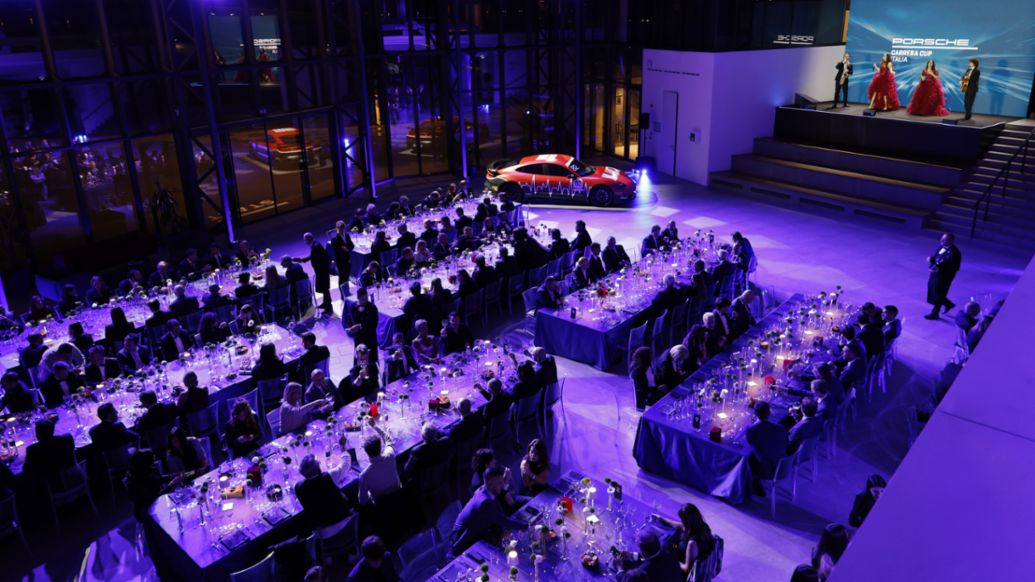 La “Notte dei Campioni” esalta la Porsche Carrera Cup Italia 2025