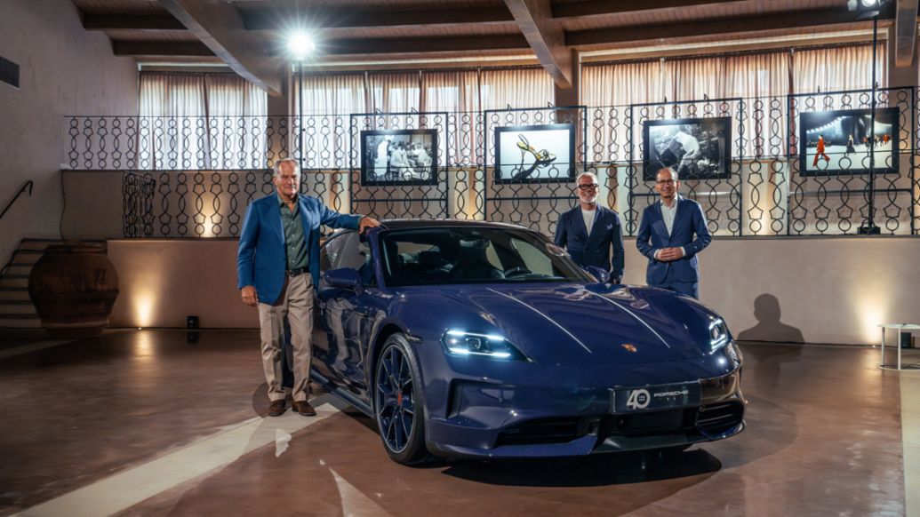 Leonardo Ferragamo, Leonardo Ferragamo, Vorsitzender von Ferragamo, Pietro Innocenti, CEO von Porsche Italia, Alexander Fabig, Leiter Individualisierung und Classic bei Porsche, Taycan 4S, Ferragamo Edition, Porsche Italia, 2025, Porsche AG