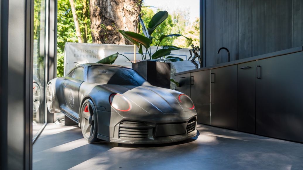 Porsche inaugurează primul Art Pop-up din România, la Cluj, comunicat de presă, 23/06/2025, Porsche AG