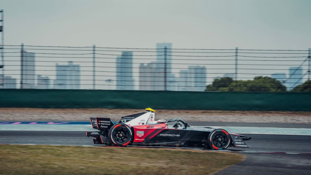 Ant&oacute;nio F&eacute;lix da Costa, Porsche 99X Electric (n&ordm; 13), 1&ordf; carrera del E-Prix de Shangh&aacute;i, 2024, Porsche AG