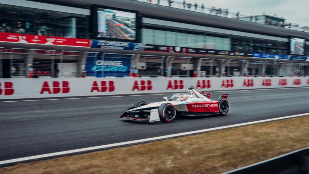 Jake Dennis, Porsche 99X Electric (n&ordm; 1), Andretti F&oacute;rmula E, 1&ordf; carrera del E-Prix de Shangh&aacute;i, 2024, Porsche AG