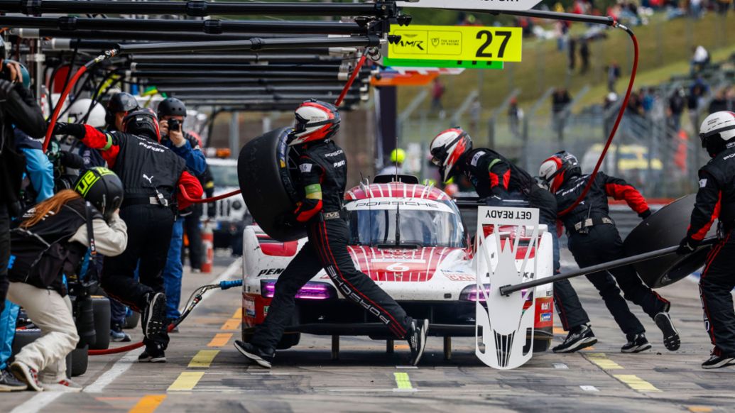 Porsche 963, Porsche Penske Motorsport (n&ordm; 6), K&eacute;vin Estre (FRA), Andr&eacute; Lotterer (ALE), Laurens Vanthoor (BEL), carrera, 6 Horas de &Iacute;mola, Campeonato del Mundo de Resistencia FIA (WEC), 2024, Porsche AG