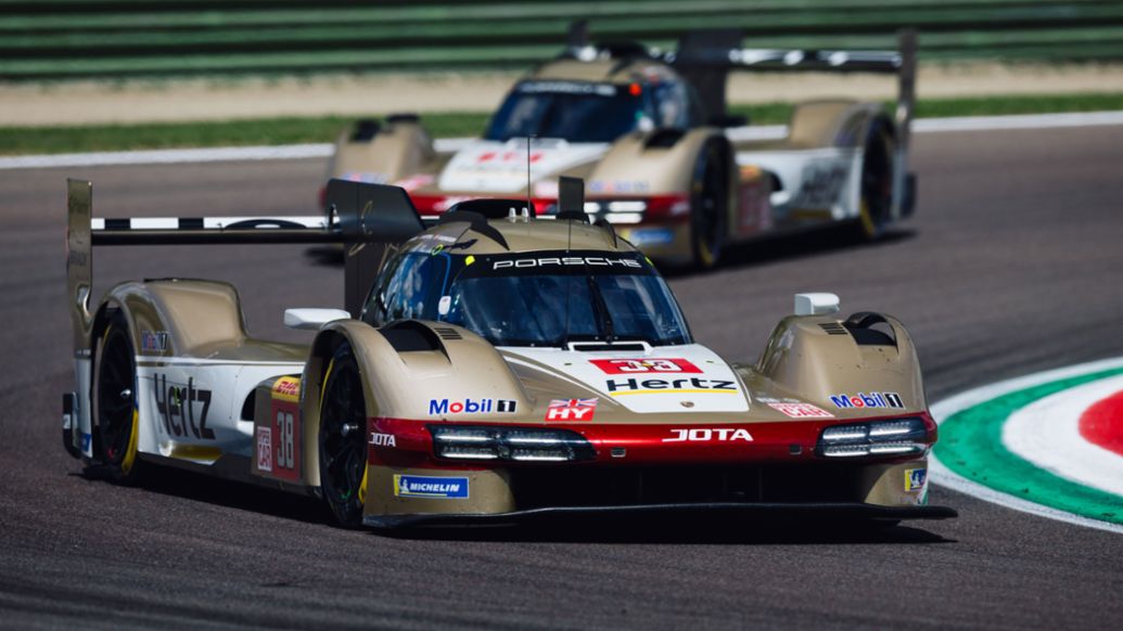 Porsche 963, Hertz Team Jota (n&ordm; 38), Jenson Button (GB), Phil Hanson (GB), Oliver Rasmussen (DIN); Hertz Team Jota (n&ordm; 12), Will Stevens (GB), Callum Ilott (GB), Norman Nato (FRA), carrera, 6 Horas de &Iacute;mola, Campeonato del Mundo de Resistencia FIA (WEC), 2024, Porsche AG