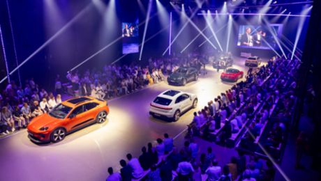 Magische Momente mit neuem vollelektrischen Porsche Macan in Zürich