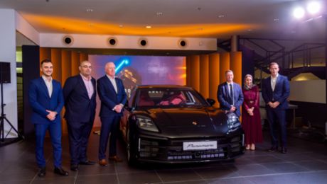 The all-new Porsche Panamera: choose boldly