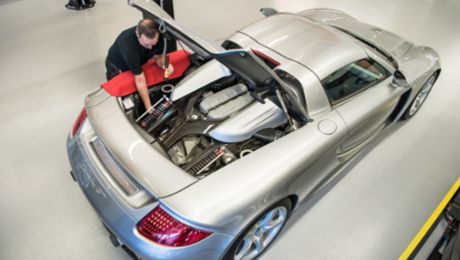 King of the Classroom: Porsche Academy’s Carrera GT
