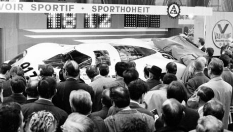 Porsche présente ses innovations majeures au salon de Genève