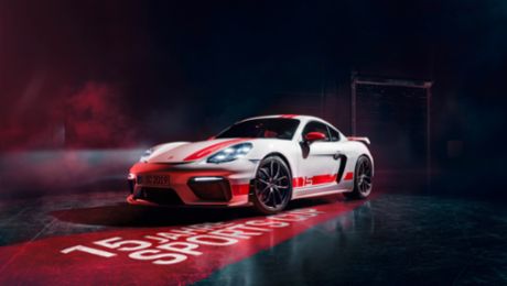 Exclusive special-edition model in motor sports design