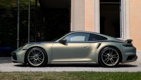 Unique Sonderwunsch model with extraordinary paintwork