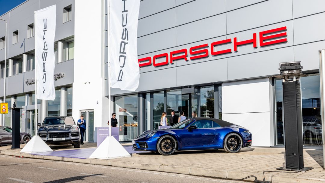 Inauguración de Centro Porsche Valladolid