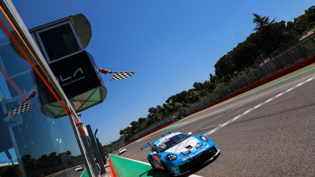 Porsche Carrera Cup Italia, rivincita di Van Soelen in gara 2 a Imola