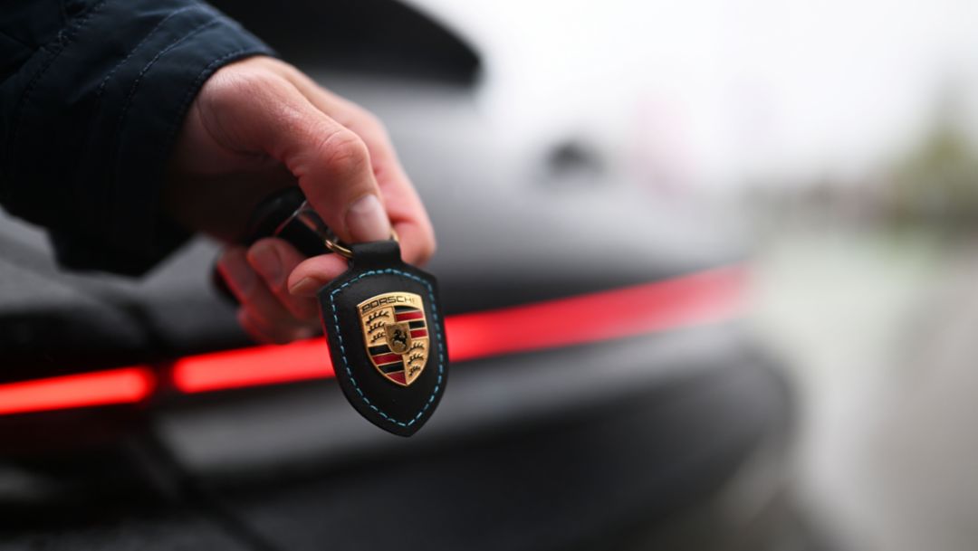 Porsche își lansează serviciul de încărcare în România
