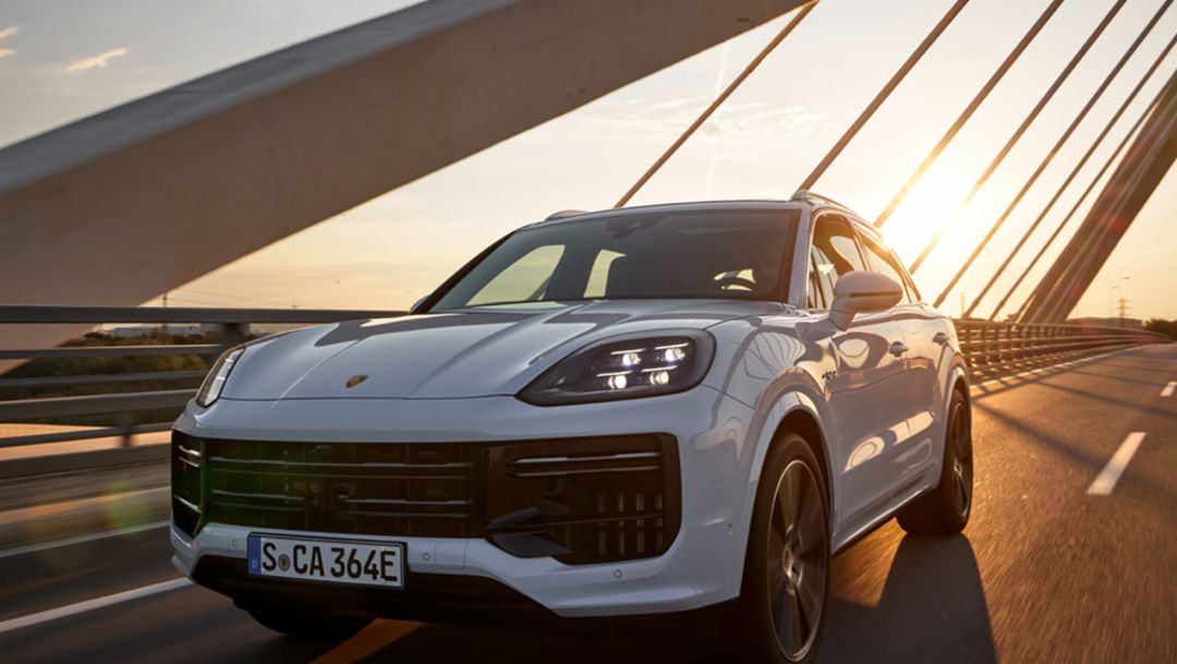 The New Cayenne Turbo E-Hybrid