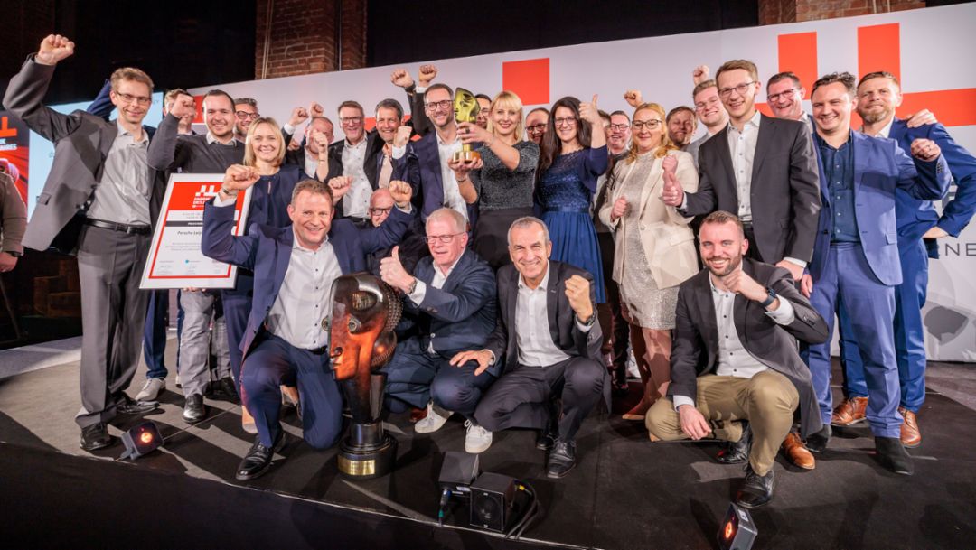 Porsche plant in Leipzig receives ‘Factory of the Year’ award 