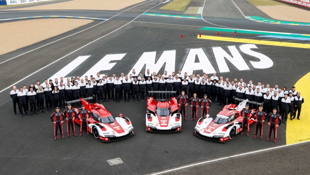 Donación de Porsche “Racing for Charity” 2024