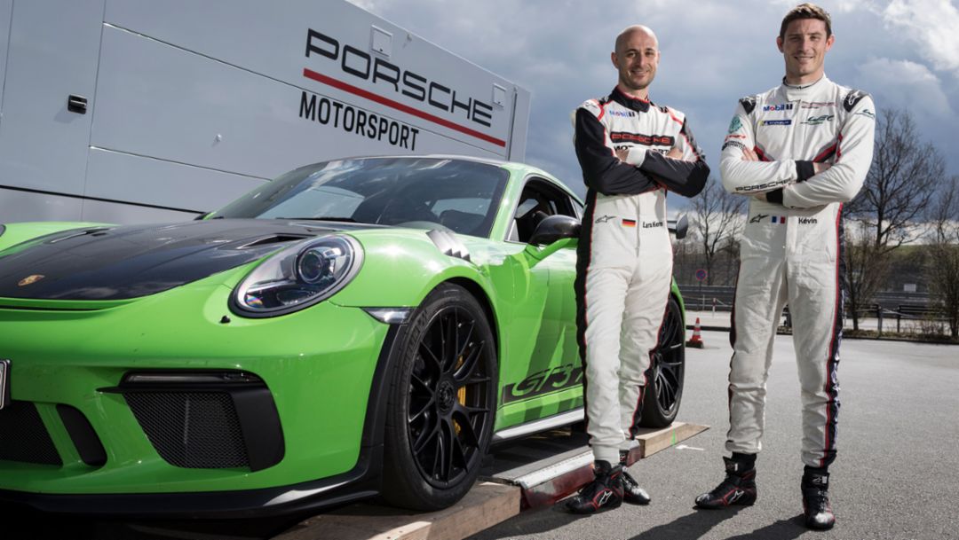 Lars Kern, development driver, Kévin Estre, work driver (l-r), 911 GT3 RS, Nürburgring-Nordschleife, 2018, Porsche AG