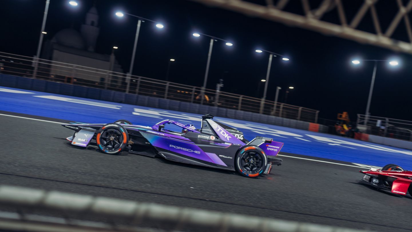 Pascal Wehrlein, Porsche 99X Electric (nº 94), 2ª carrera del E-Prix de Yeda, 2026, Porsche AG