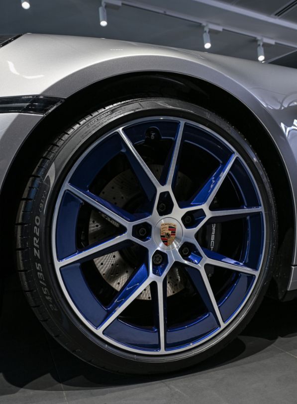 911 Carrera T, Santiago, Chile, 2025