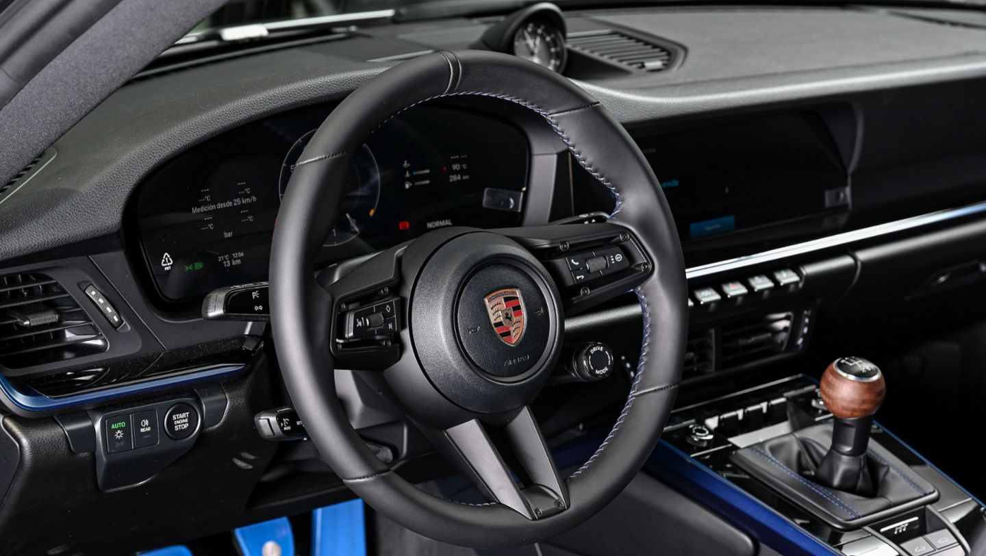 911 Carrera T, Santiago, Chile, 2025