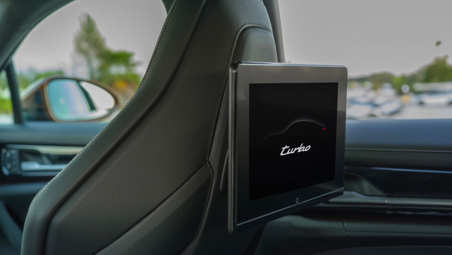 El Porsche Panamera es reconocido como el "Mejor Auto de Lujo y Desempeño 2025" en los Women's Worldwide Car of the Year (WWCOTY)