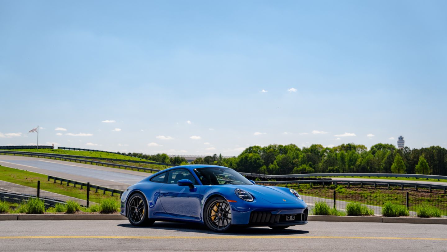 Porsche 911 Carrera GTS