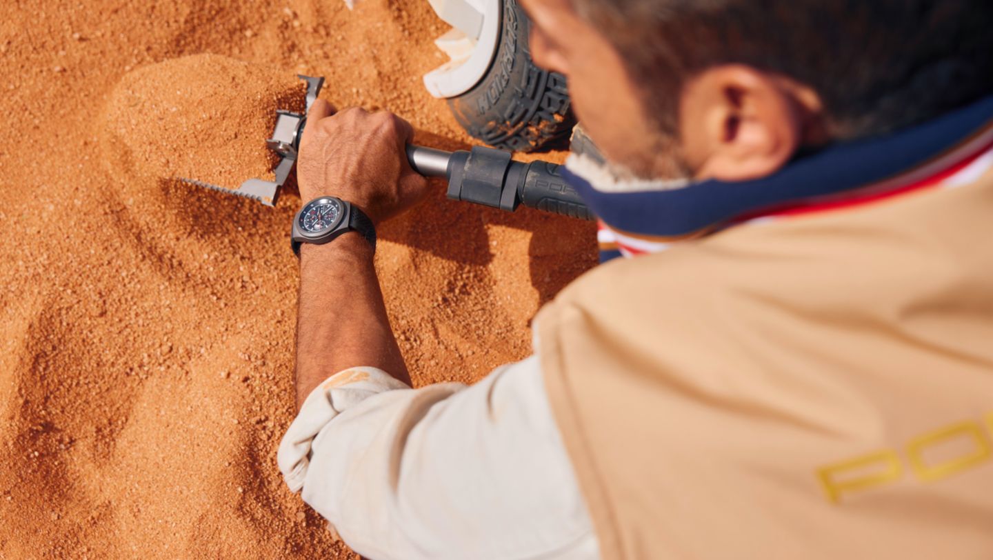 Porsche Design Chronograph 1 ‒ 911 Dakar Rallye Design Edition, 2022, Porsche Design