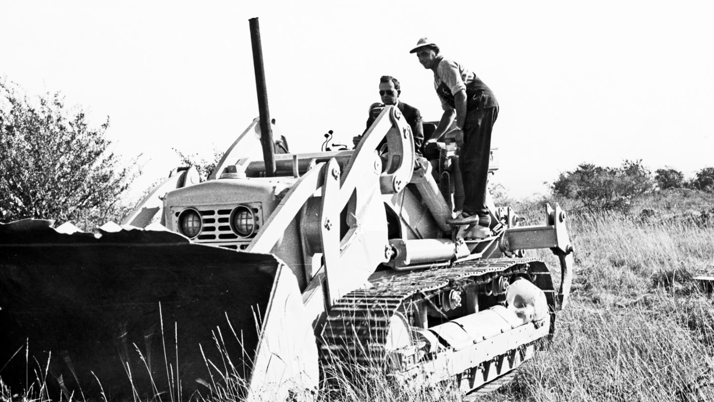 Groundbreaking of the skid pad in Flacht/Weissach, 1961, Porsche AG