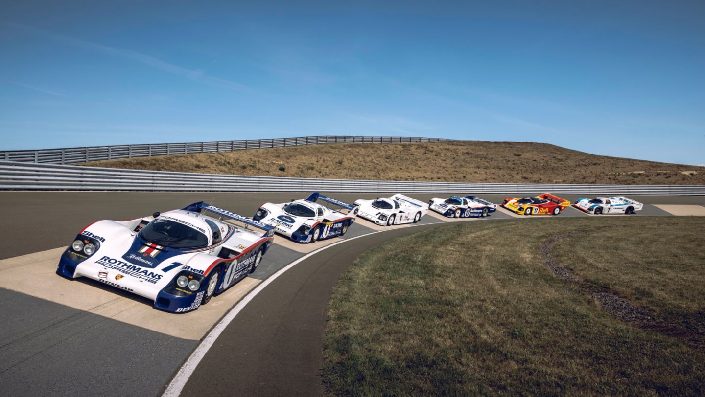 956-002 LT (1982), 956-005 ST (1983), 962-001 IMSA LT (1984), 962-006 LT (1987), 962-009 Shell Dunlop Design ST (1987), 962-015 Blaupunkt LT (1990) (front to back), 2022, Porsche AG