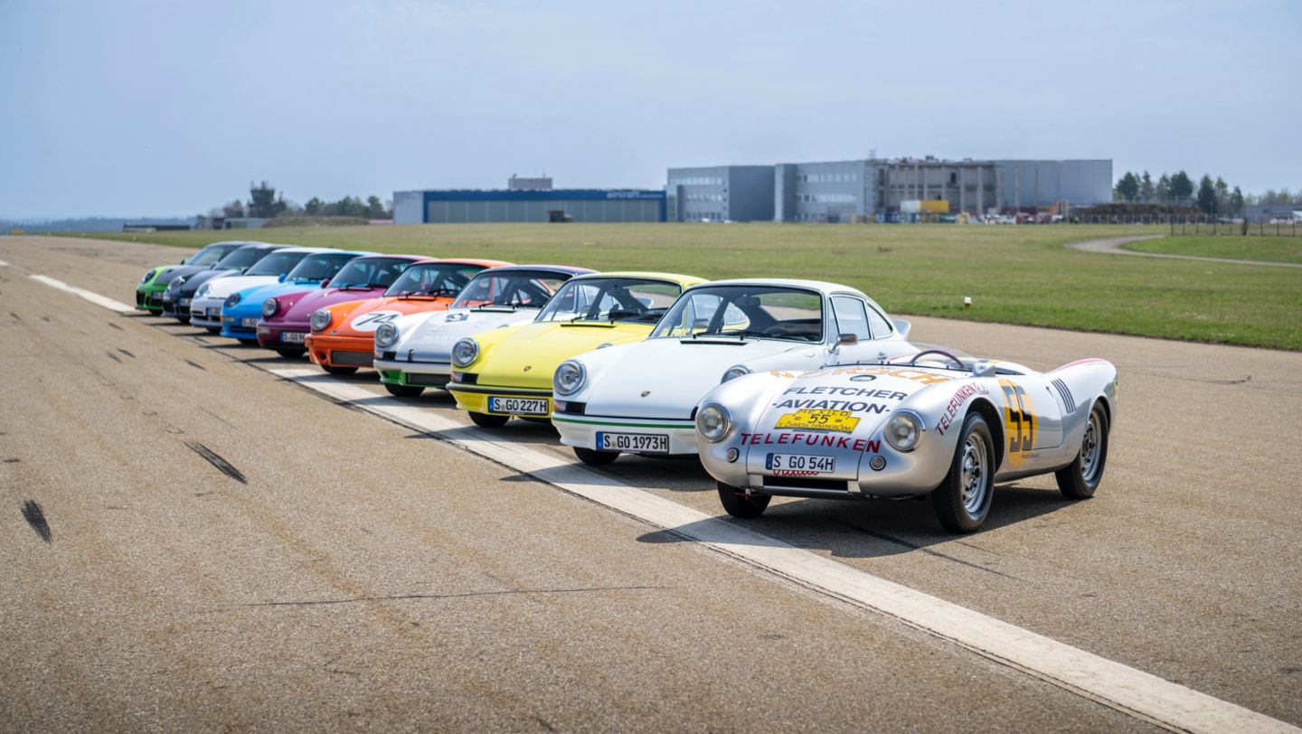 911 GT3 RS, 911 GT3 RS 4.0, 911 Carrera RS 3.8 Clubsport, 911 Carrera RS, 911 Carrera RSR 3.0, 911 Carrera RSR 2.8, 911 Carrera RS 2.7, 550 Spyder (l-r), 2022, Porsche AG