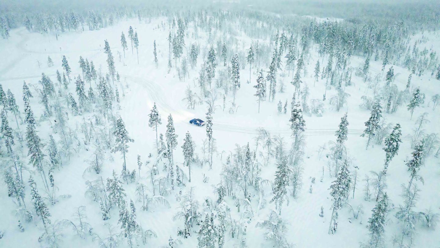 Porsche 911 Turbo S, Porsche Ice Experience Individual Experience, 2023, Porsche AG