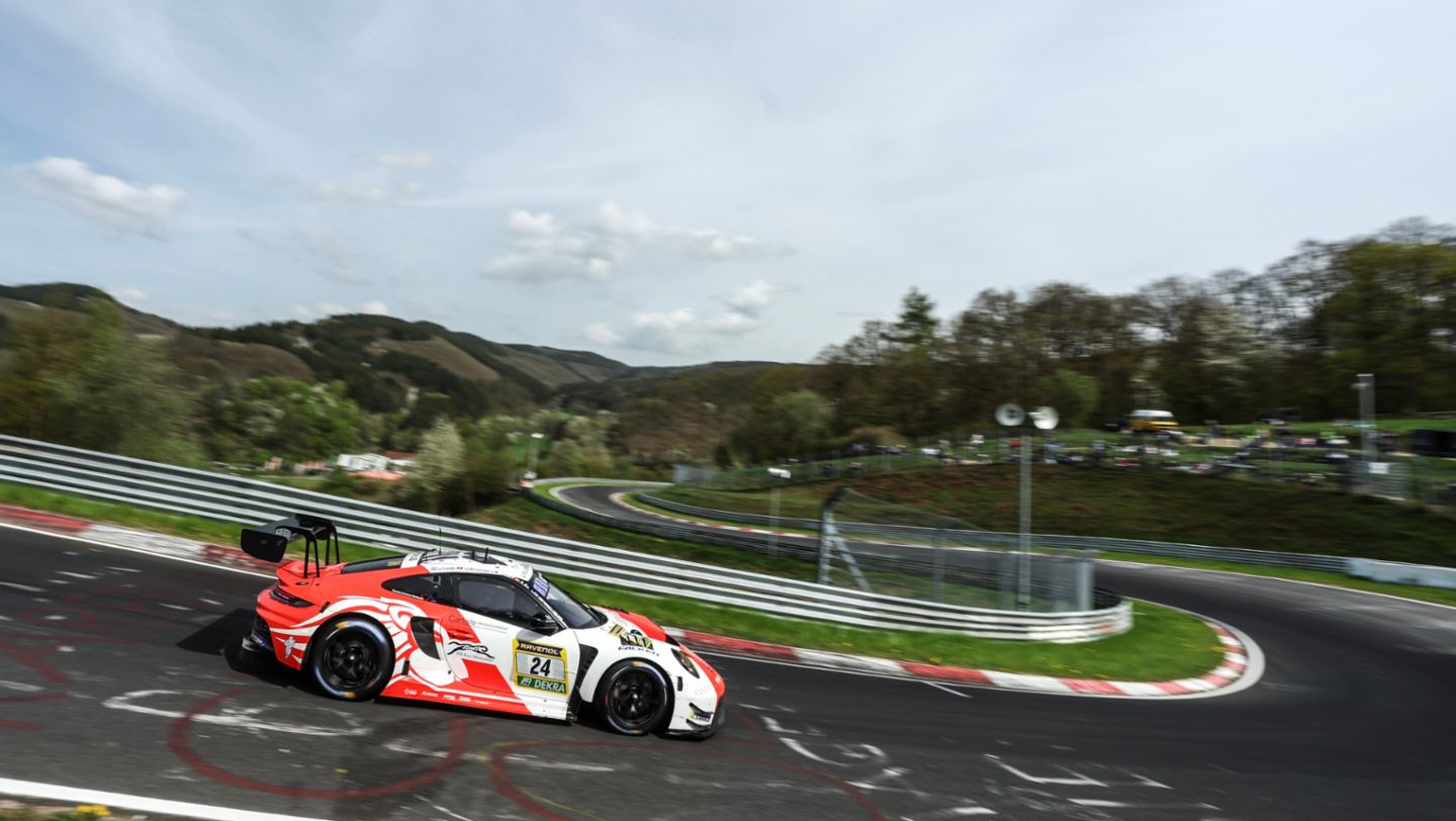 Porsche 911 GT3 R, Lionspeed GP (#24), Antares Au (HKG), Patric Niederhauser (CH), Patrick Kolb (D), Indy Dontje (NL), Nürburgring, 2024, Porsche AG