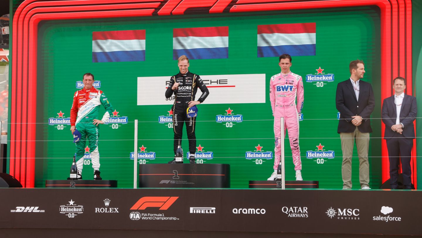 Dinamic Motorsport (#9), Jaap van Lagen (NL), Schumacher CLRT (#12), Larry ten Voorde (NL), BWT Lechner Racing (#2), Robert de Haan (NL), Oliver Köppen (D), Leiter Markenpokale und GT-Sport, Porsche Motorsport Vertrieb, Johannes Weigold (D), Leiter Sportteileverkauf & Services, Zandvoort, Porsche Mobil 1 Supercup, 2024, Porsche AG