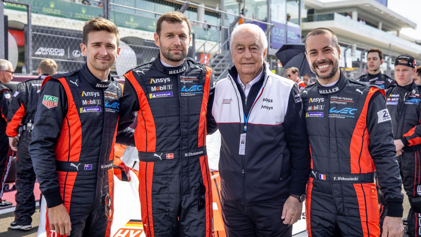 Matt Campbell (Australia), Michael Christensen (DIN), Roger Penske (Fundador y Presidente de Penske Corporation), Frederic Makowiecki (FRA) (i-d), Porsche Penske Motorsport, 1.812 km de Catar, 2024, Porsche AG