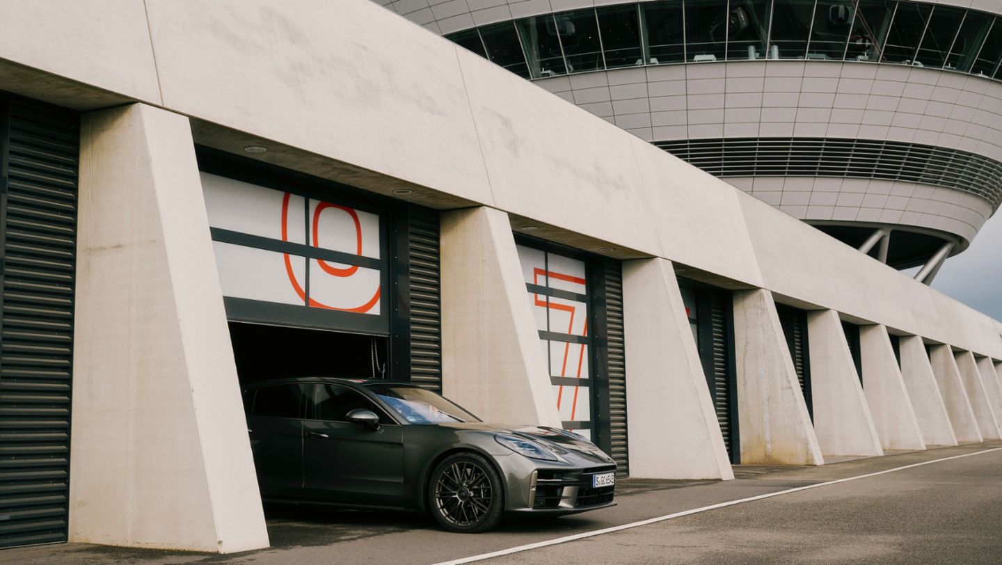 Porsche Panamera Turbo E-Hybrid, Circuit Leipzig, Leipzig, 2024, Porsche AG