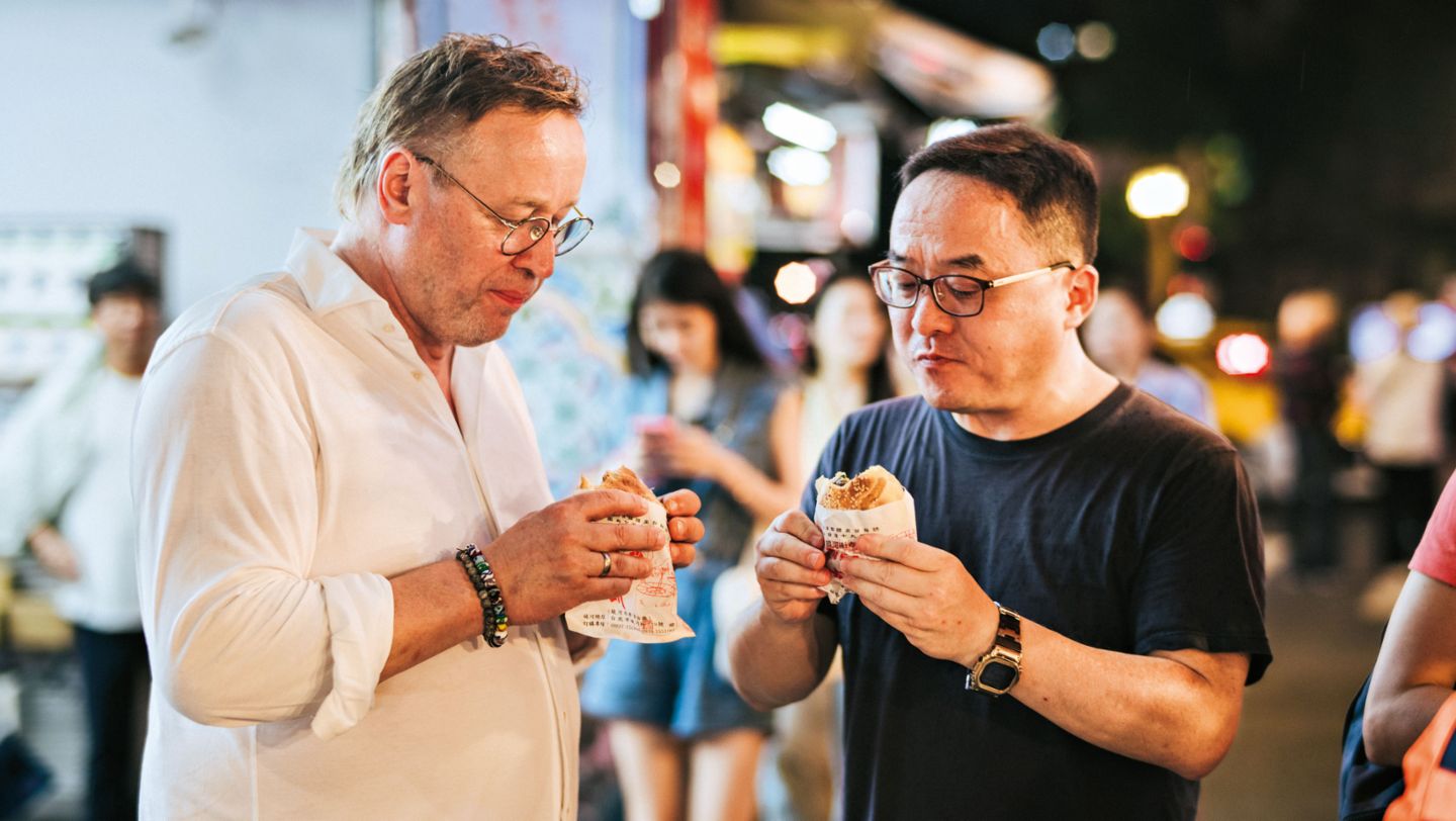 Thomas Bühner, Ray Wu (l-r), La Vie by Thomas Bühner, Taipei, Taiwan, 2024, Porsche AG