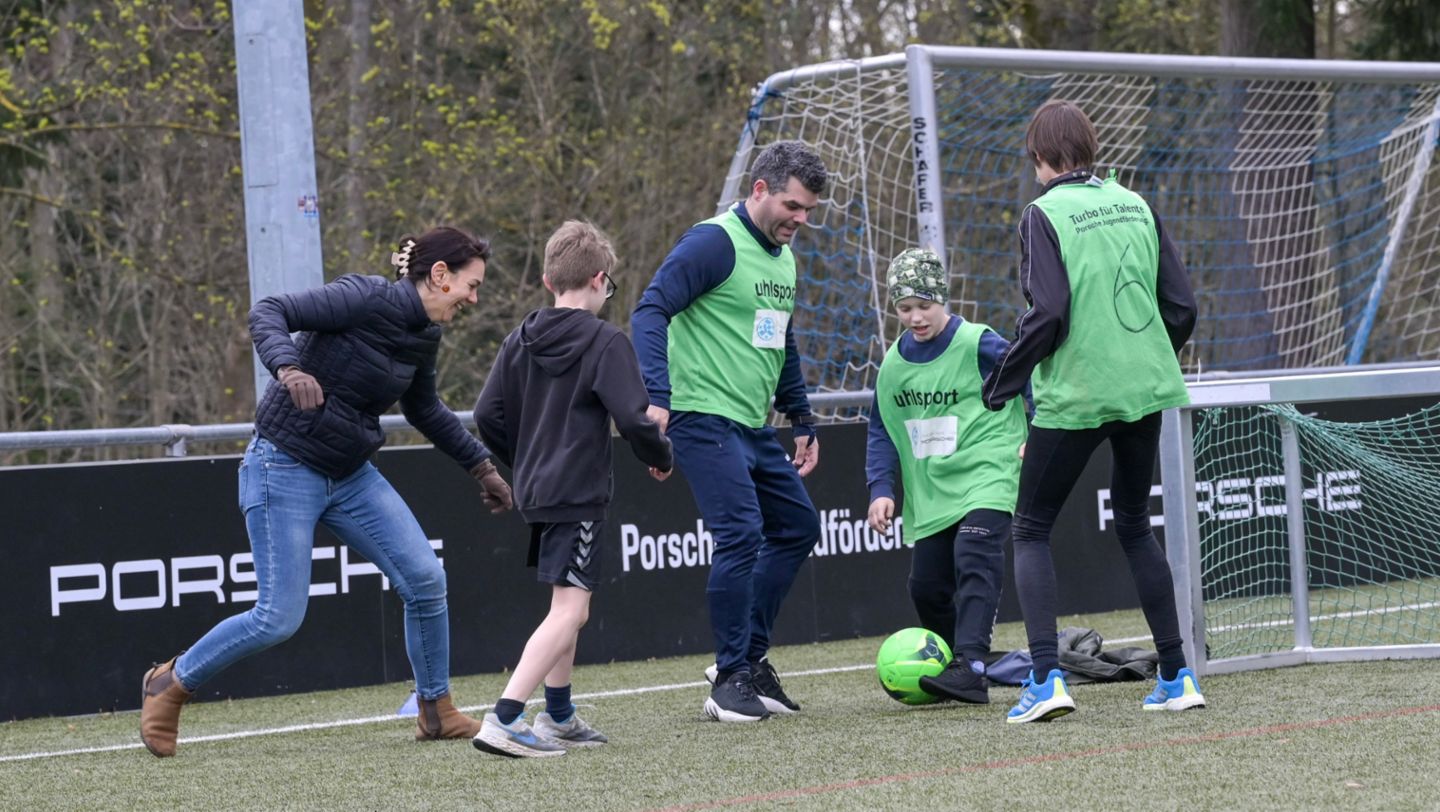Turbo für Talente, Kids Day bei den Stuttgarter Kickers, 2024, Porsche AG