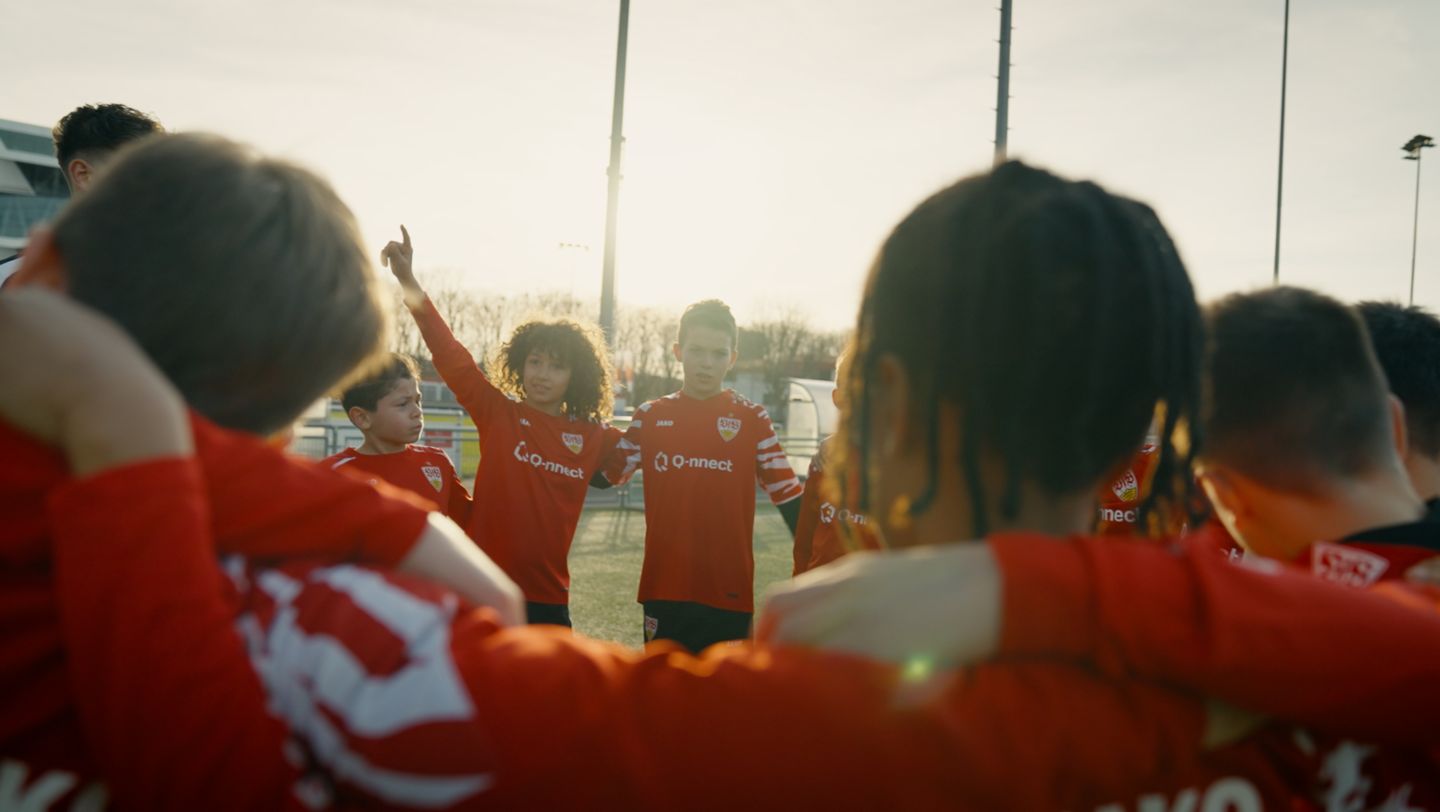 Videodreh beim VfB Stuttgart, Turbo für Talente, 2024, Porsche AG