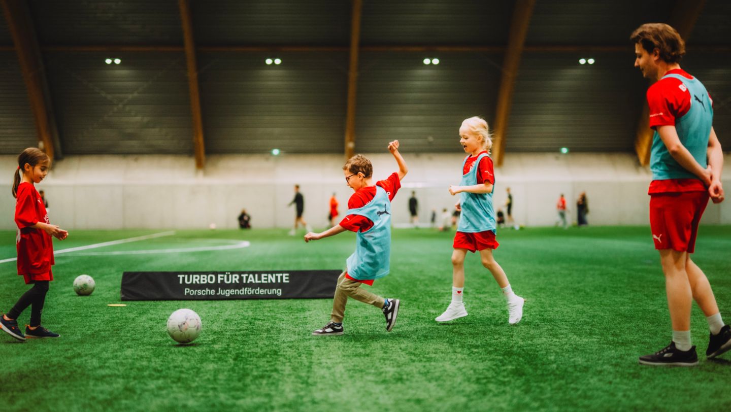 Inklusionstraining, Red Bull Fussball Akademie Salzburg, 2026, Porsche AG